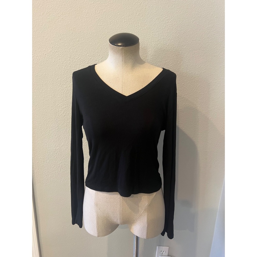No Boundaries Women's M 8-10 Black Ribbed V Neck Long Sleeve Fitted Top